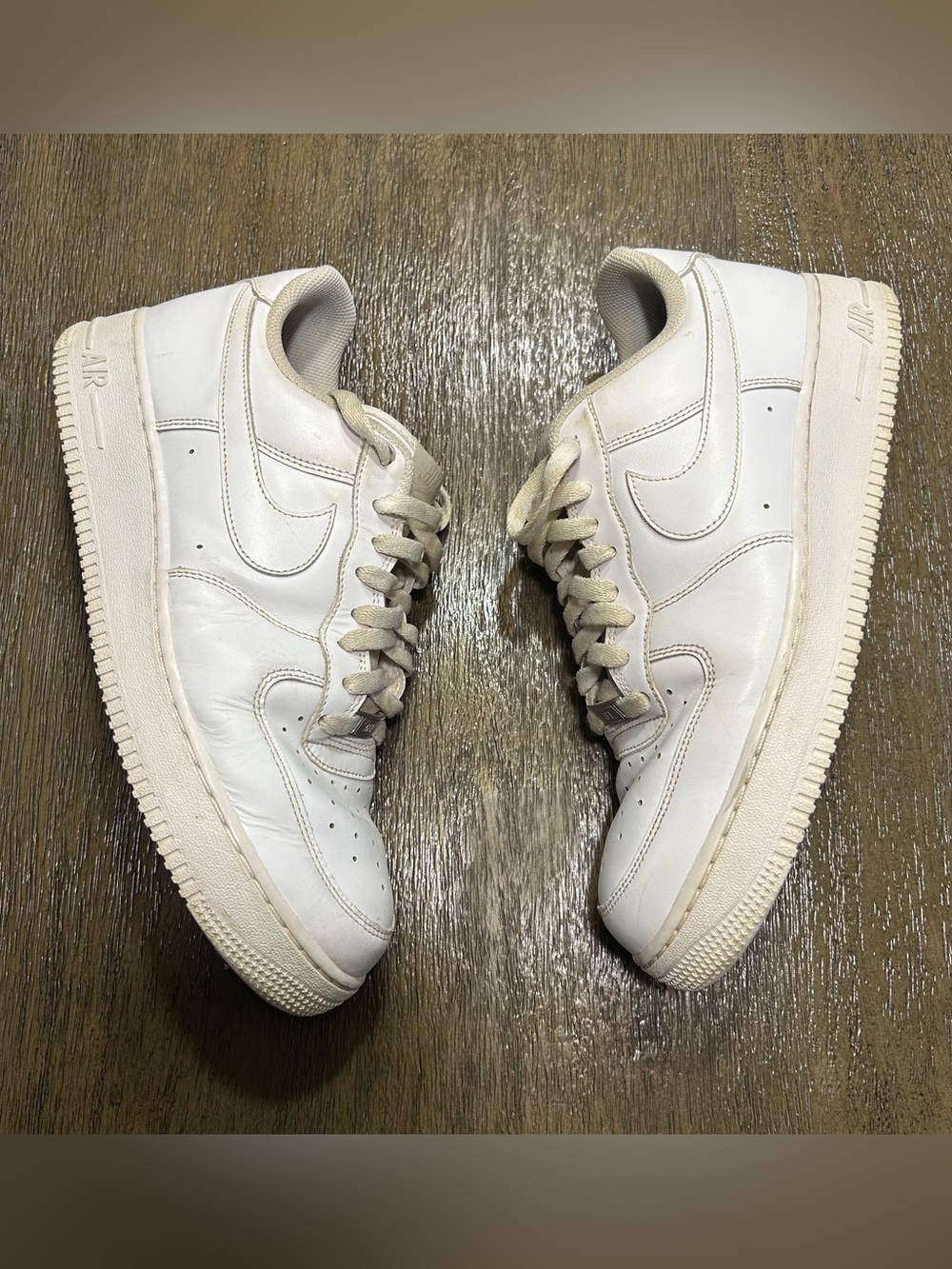 Nike Men's Air Force 1
Triple White Sneakers Size 11 CW2288-111